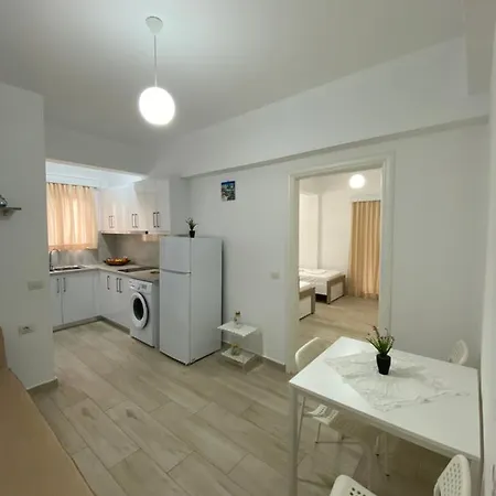 Andrea Apartment *