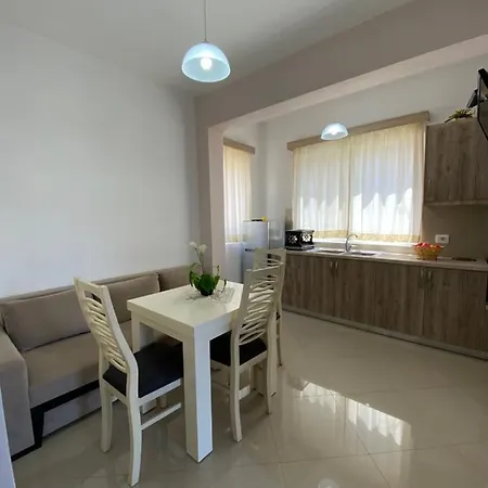 Apartment Andrea Sarandë