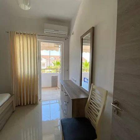 Andrea * Sarandë